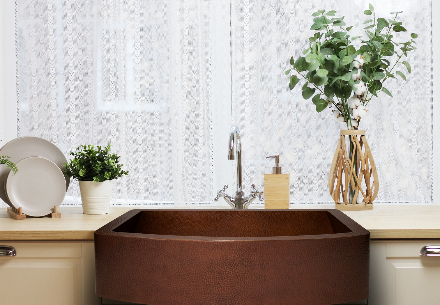 33" Farmhouse Single Well Plain Round Apron Hammered Copper Kitchen Sink